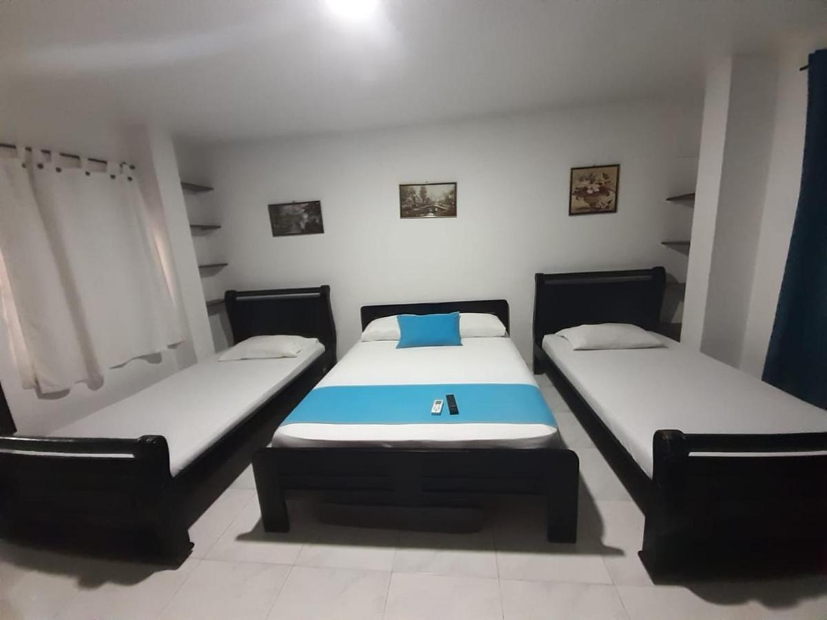 En La Avenida Malecon Guest house *